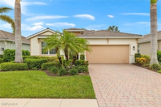 14687 Topsail Dr, Naples, FL 34114