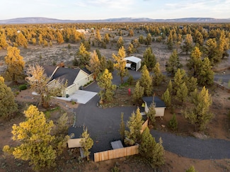 63170 Fremont Rd, Bend, OR 97701