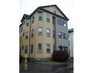 22 Fairbanks St, Worcester, MA 01610