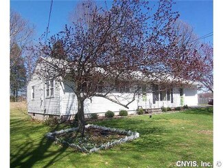 16 Sherman Dr, Fulton, NY 13069