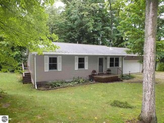 4556 Grand Kal Rd SW, Fife Lake, MI 49633