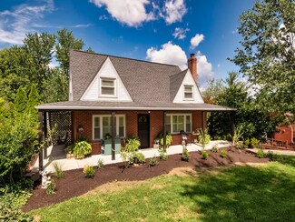 296 Mcmurray Rd, Pittsburgh, PA 15241