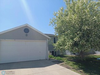 1824 56th Ave S, Fargo, ND 58104
