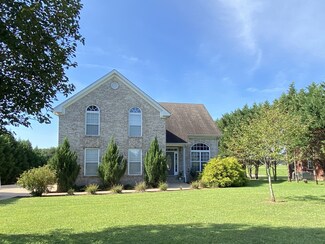 3020 Joey Ct, Pleasant View, TN 37146