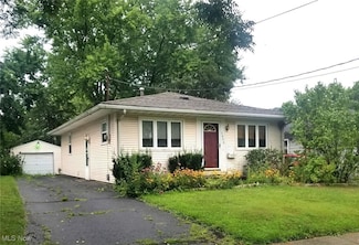 1655 Chapman Dr, Akron, OH 44305