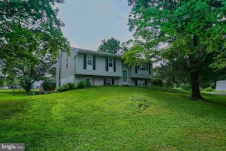 1990 Grant Rd, Coopersburg, PA 18036