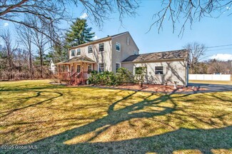 994 Main St, Clifton Park, NY 12065