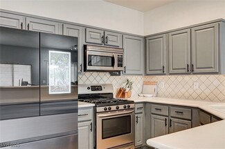 1073 Pleasure Ln Unit 2, Henderson, NV 89002