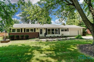 1411 Morningside Dr, Fostoria, OH 44830