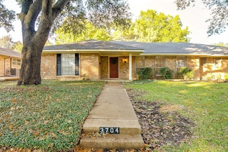 3704 Ashford Ave, Fort Worth, TX 76133