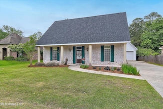 6516 Koula Dr, Diamondhead, MS 39525