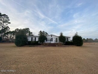 1972 Camp Easter Rd, Whispering Pines, NC 28327