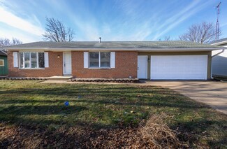 904 Albin Dr, La Porte, IN 46350
