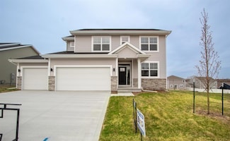 2536 E 50th St, Des Moines, IA 50317