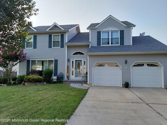 8 Derringer Dr, Howell, NJ 07731