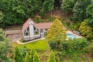 2219 Rocky Face Cir, Dalton, GA 30720