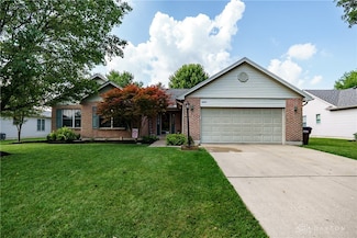 1405 Adamsmoor Dr, Waynesville, OH 45068