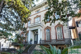 3 W Gordon St, Savannah, GA 31401