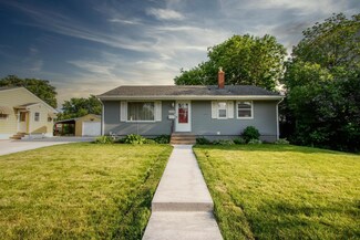 2048 Villard Ave, Saint Paul, MN 55116