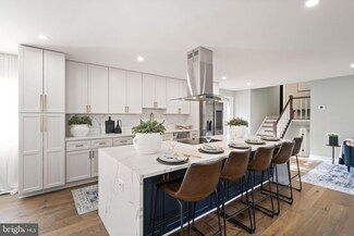 9642 Cinnamon Creek Dr, Vienna, VA 22182