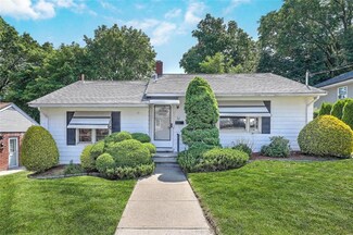 63 N Williams St, Johnston, RI 02919