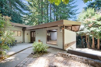 20 Martinez Rd, Woodside, CA 94062
