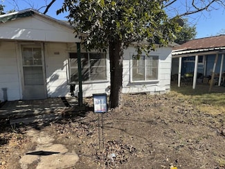 948 S Williamson St, Giddings, TX 78942