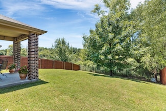 1104 Cheyenne Dr, Crossroads, TX 76227