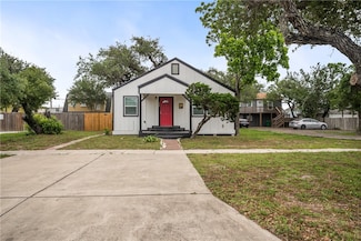 131 S Rife St, Aransas Pass, TX 78336