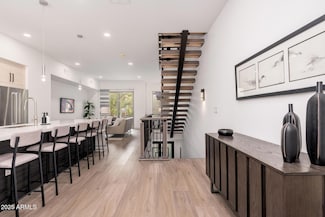 7788 E Main St Unit B-1016, Scottsdale, AZ 85251