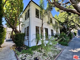 9010 Burton Way, Beverly Hills, CA 90211