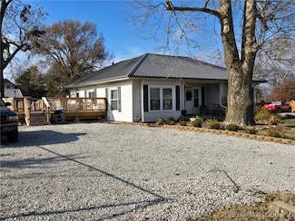 700 Depot Ave, Golden City, MO 64748