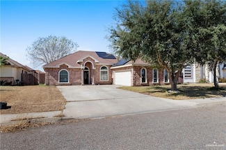 304 N 18th St, Hidalgo, TX 78557
