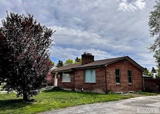 576 Sonny St, Blackfoot, ID 83221