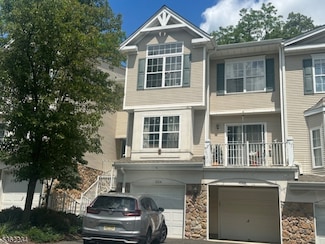 1004 Shadowlawn Dr, Green Brook, NJ 08812