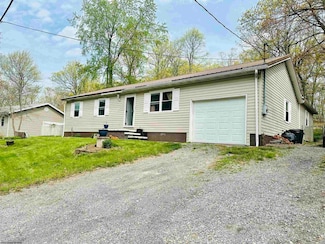 5 Buxton Ln, Morgantown, WV 26508