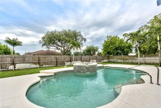 2490 43rd St SW, Naples, FL 34116
