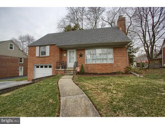 110 W 46th St, Reading, PA 19606