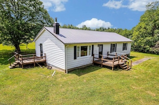 304 Wirsing Rd, Gibbon Glade, PA 15440