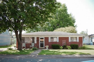 814 N East St, Tipton, IN 46072