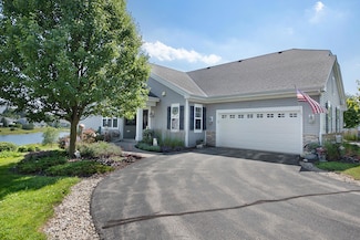 N54W35393 Coastal Ave, Oconomowoc, WI 53066
