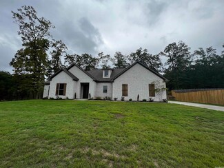 18926 Lochridge Dr, Little Rock, AR 72210