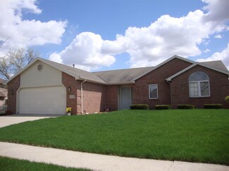 1308 Georgetowne Park Dr, Fort Wayne, IN 46815