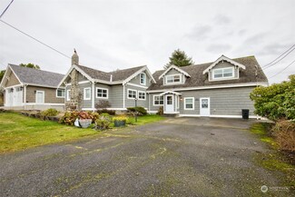 6 Fourth St, Pacific Beach, WA 98571