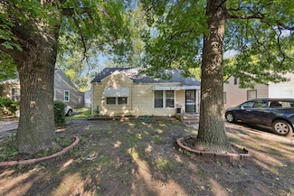 1233 N Terrace Dr, Wichita, KS 67208