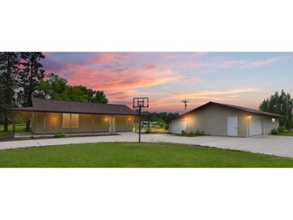 132 Park Ave SW, Remer, MN 56672