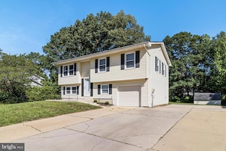 390 University Dr, Waldorf, MD 20602