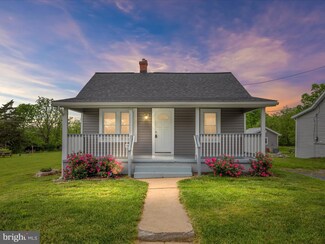 7713 Main St, Middletown, VA 22645