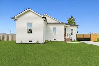 200 Perrin Dr, Arabi, LA 70032