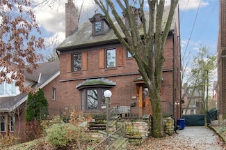 6522 Darlington Rd, Pittsburgh, PA 15217